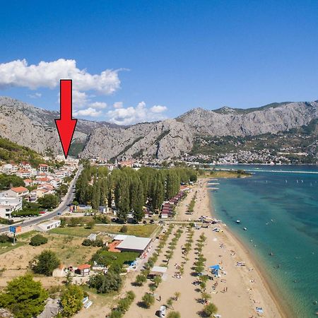 City Gem Omis Bagian luar foto