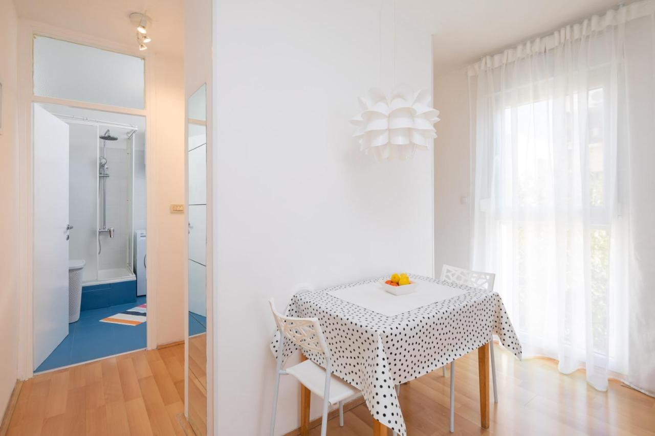 City Gem Omis Bagian luar foto