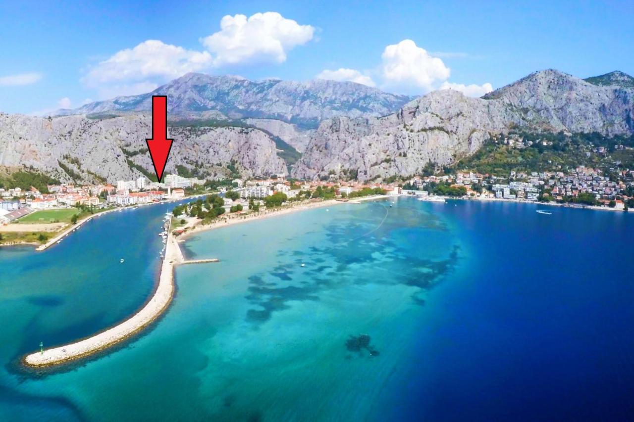 City Gem Omis Bagian luar foto