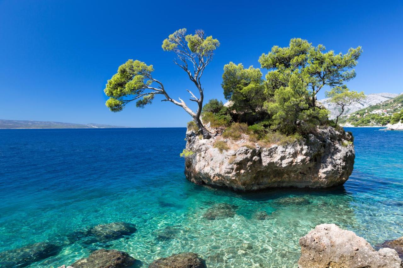 City Gem Omis Bagian luar foto